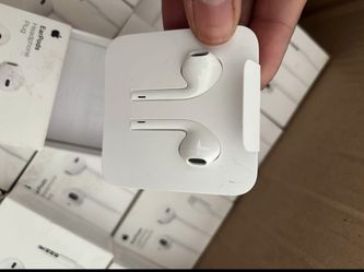 Headphone plugs EarPods
