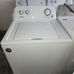 CLEAN Amana High Efficiency Washer 