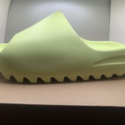 adidas Yeezy Slide Glow Green