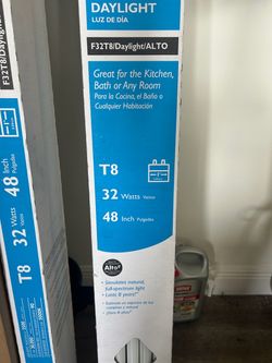 Philips F32T8 Daylight ALTO 48-Inch 32W Fluorescent Light Bulbs 10-Pack
