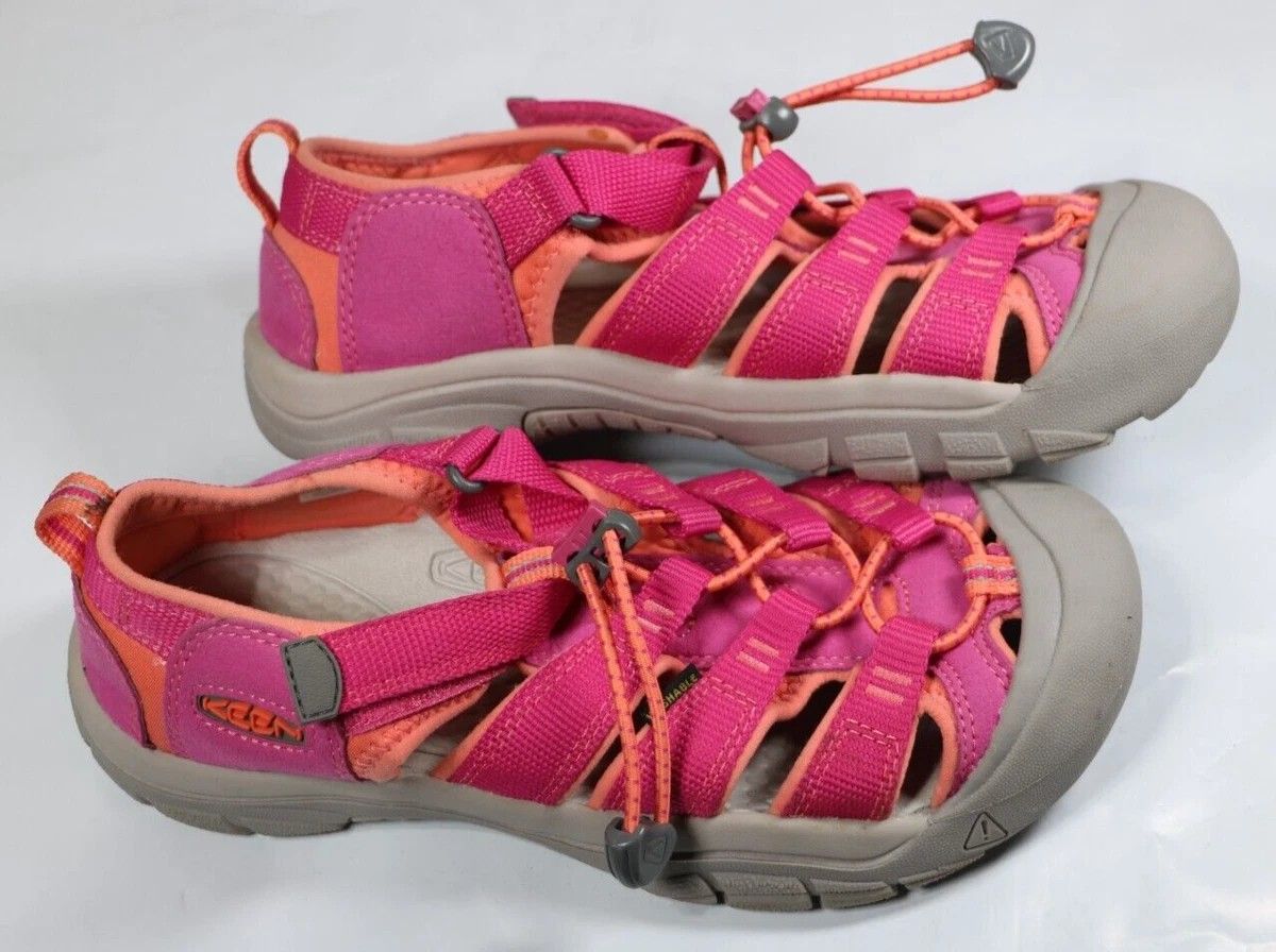 KEEN Pink Coral Waterproof Hiking Sandals Shoes Size US 4 Big Kids Girl's Children's