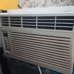 LG Air Conditioner 
