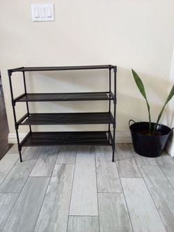 Shoe rack new $10