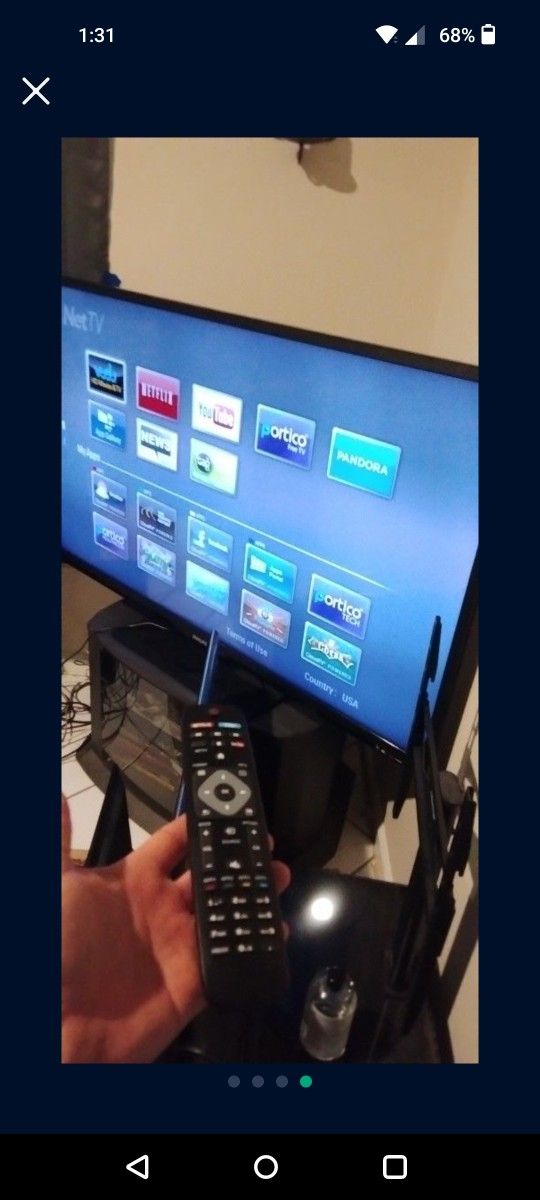Phillips 60" Smart Tv With Remote 👍Super Bowl Game Day ! Part With Foot Stand