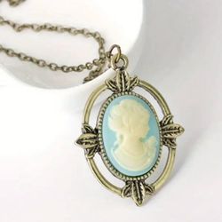 CAMEO NECKLACE FOR MOM BIRTHDAY GRADUATION OR ANY OCCASION 