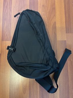 Victorinox Black Adjustable Strap Inner Pockets Travel Sling Backpack