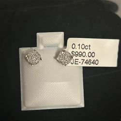 0.10ct  Diamond Earrings Real Diamonds 