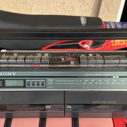 Vintage 1987’ Sony W-401 Boombox , Dial Cassette / Radio All Works Great 