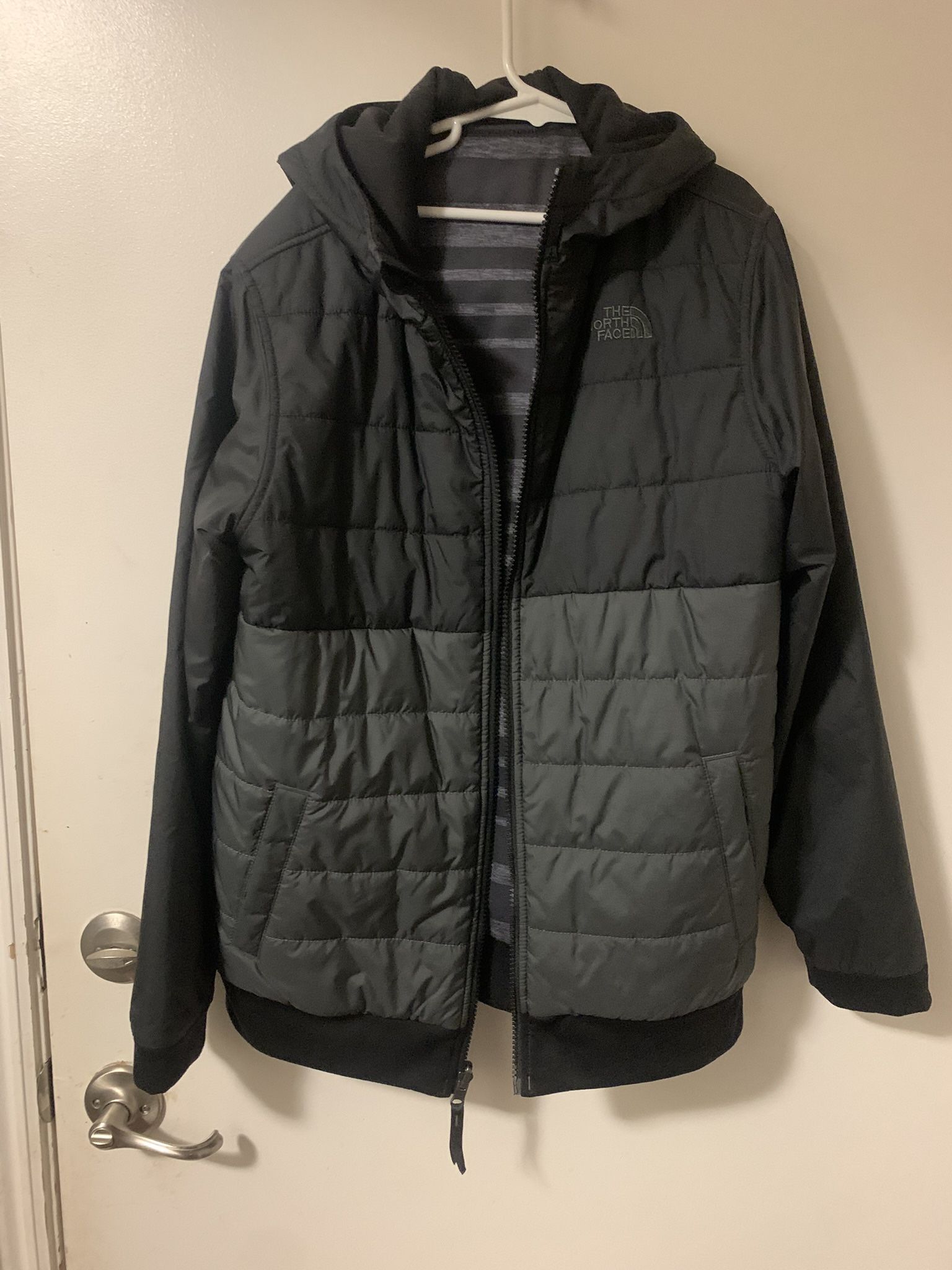 Boys Large Reversible North Face Jacket