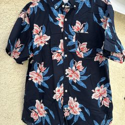 Old Navy Build In Flex Printed Short Sleeve Short For Men 