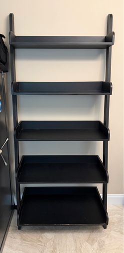 Black 5 tier leaning bookshelf