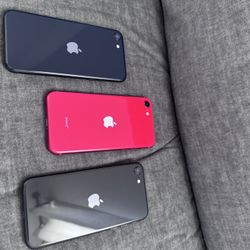 3X Carrier Locked iPhone SE 2nd gen $200 Firm