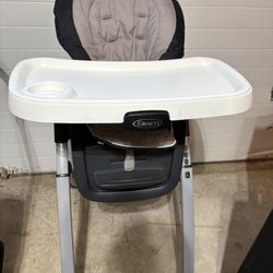 Highchair  - Graco 6-in-1 