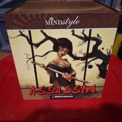 Assassin Vinyl Statue/action Figure 