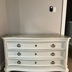 White / Cream Dresser 
