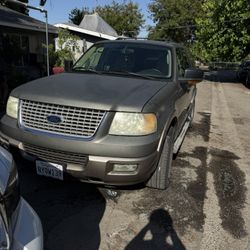 2004 Ford Expedition