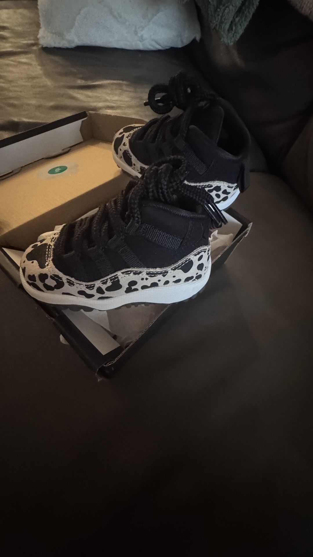 Jordan 11 RETRO (Toddler) New