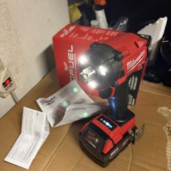 M18 FUEL 18 V Lithium-ion Brushless, cordless 1/2-inch impact 