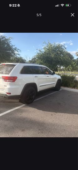 2013 Jeep Cherokee  miles 133k