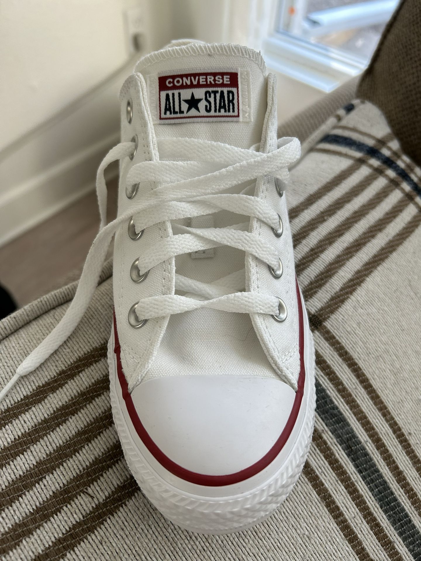 Men Converse