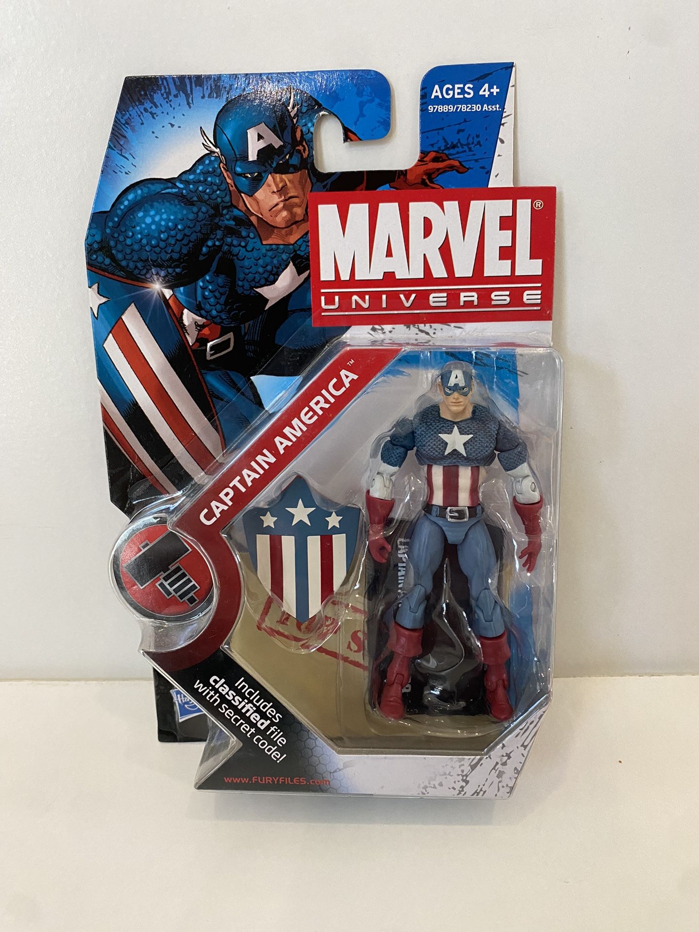 Marvel Universe 3 3/4 Captain America