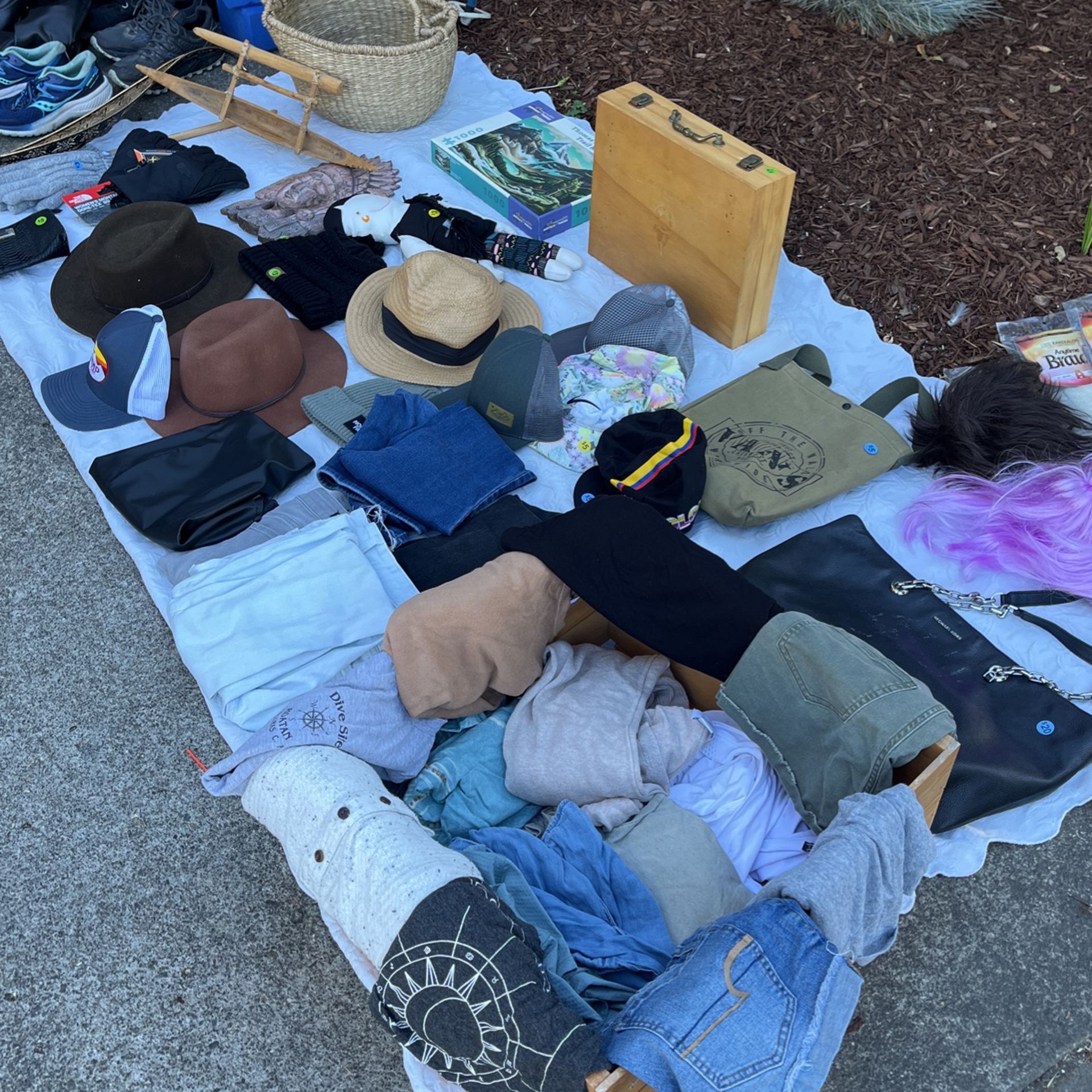 Size Small / xsmall Womens Clothing