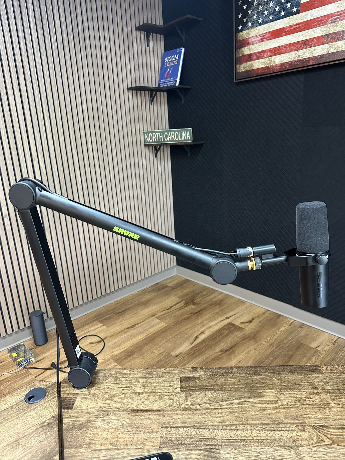 Gator Low Profile Boom Arm Microphone stands by Shure