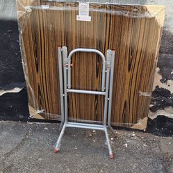 New crown 36"x36" folding table