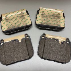 OEM BMW Front Brake Pad Set - #331-068-892-66/ 34-10-6-889-266 - Fits MINI & BMW