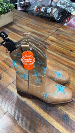 Girls boots