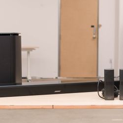 Bose SoundBar  subwoofer and two tweeters 