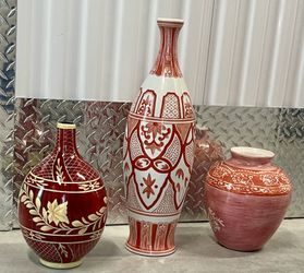 3 Vases - Red Unique Sizes 