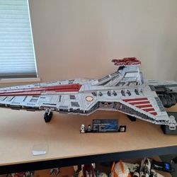 Lego UCS Venator-class Star Destroyer 