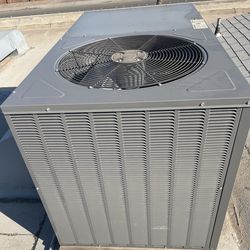 RHEEM Premier Air Conditioner Rooftop Package