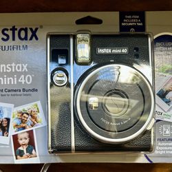 Brand New In Box  Fujifilm Instax Mini40