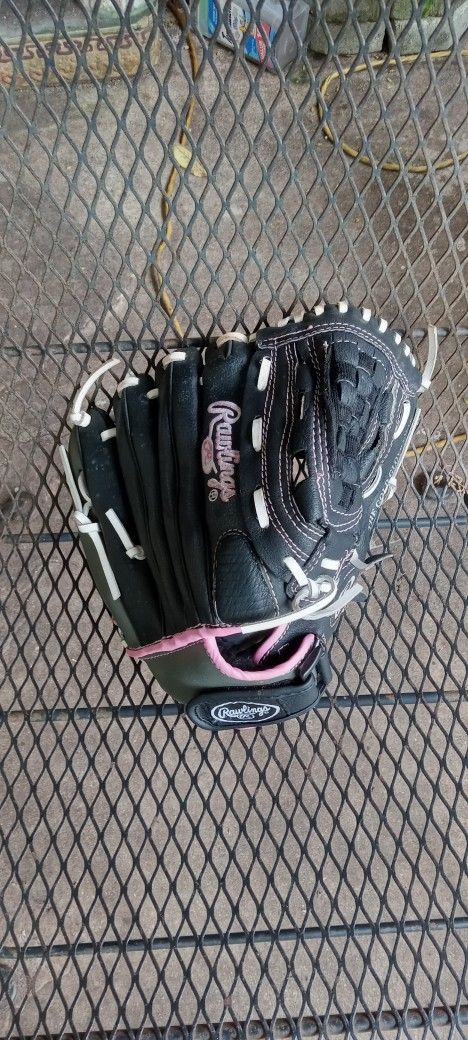 Rawlings Girls Fast Pitch Baseball Glove LH Throw WFP115