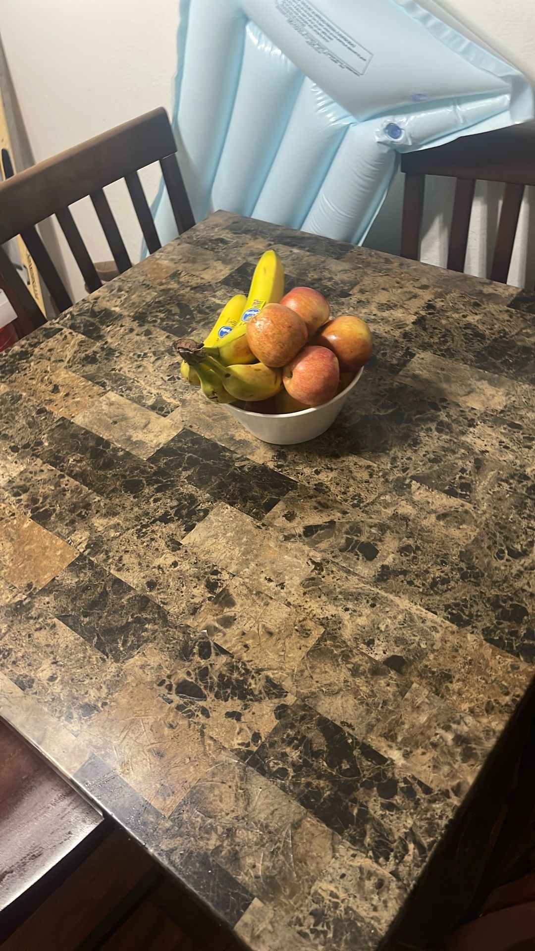 Square Donning Set With 4 Chairs
