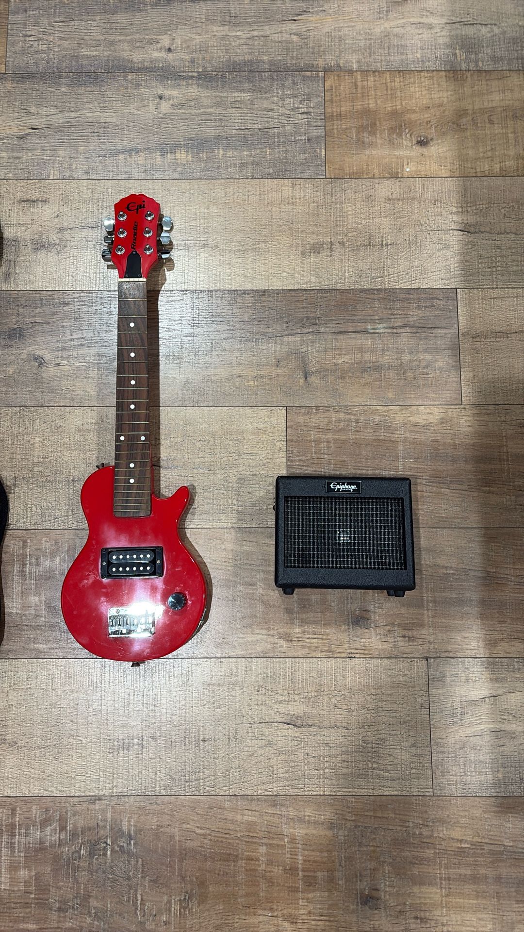Epiphone Roadie Mini W/travel Amp & Gig Bag