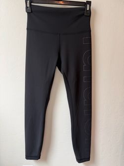 Lululemon size 6