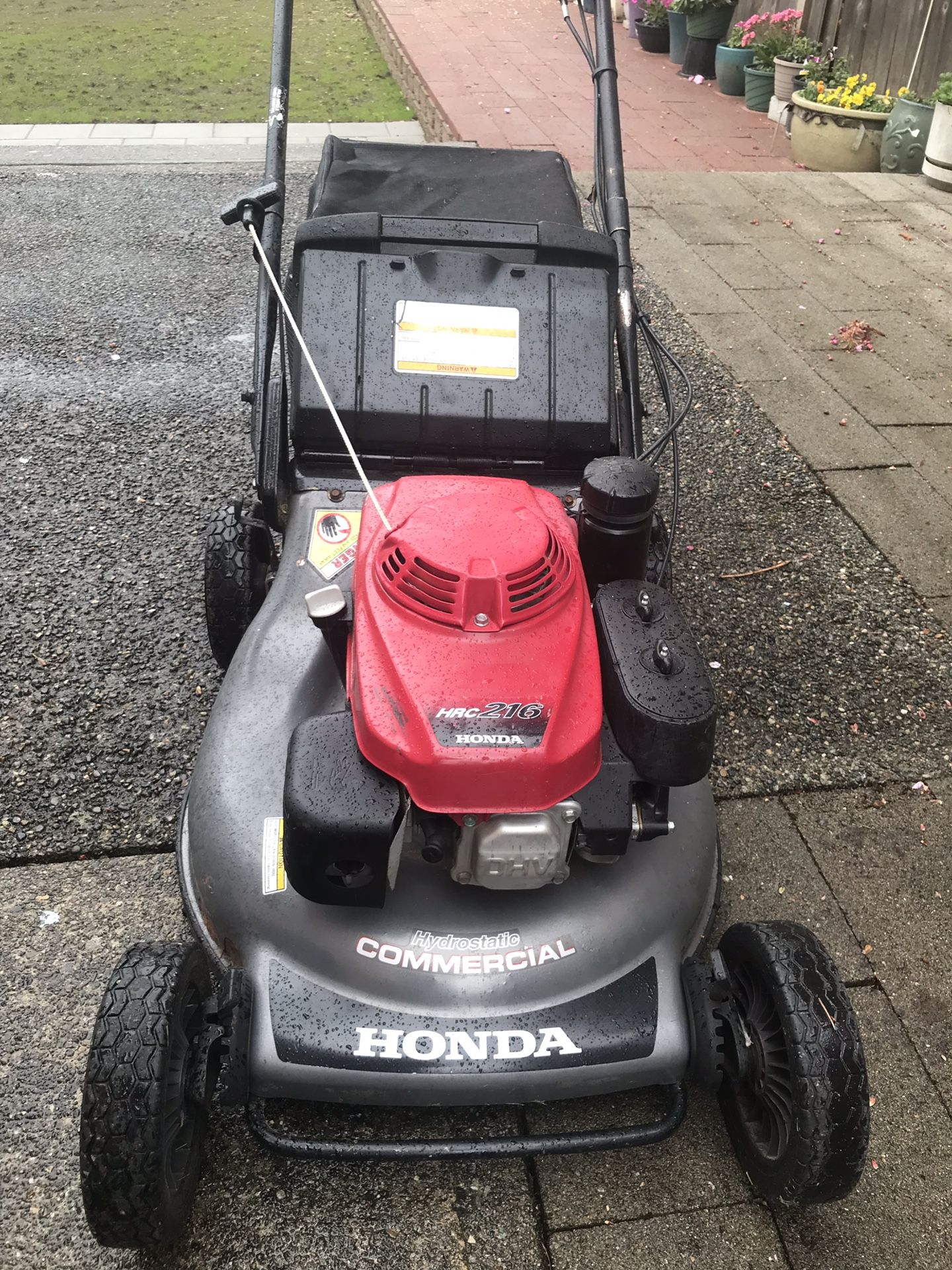 Commercial Honda Lawns Mower HRC216K3HXA for Sale in Seattle, WA OfferUp