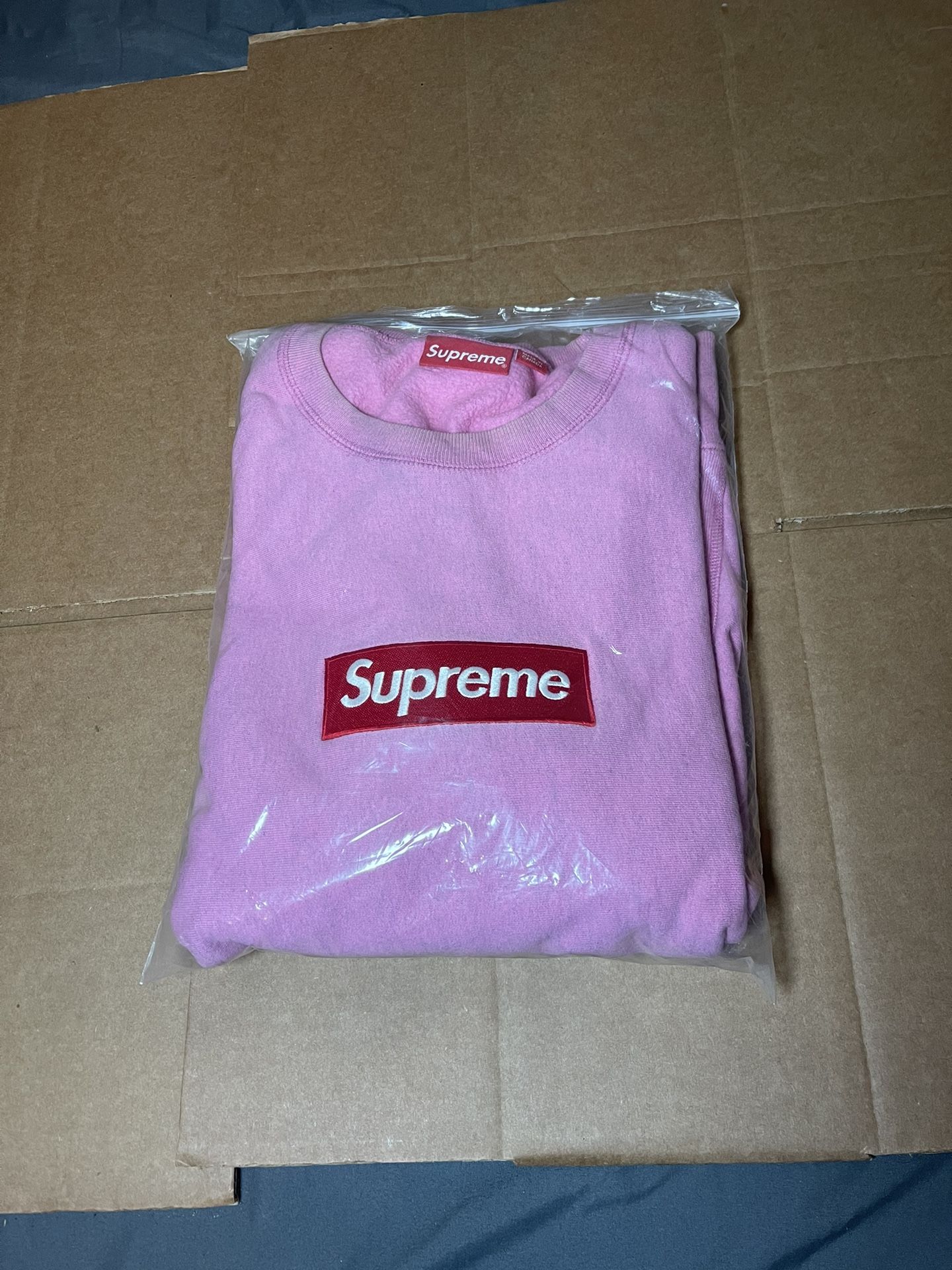Supreme Box Log Crewneck Pink FW15
