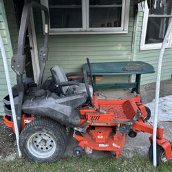 Husqvarna P-ZT4822 Zero Turn Mower