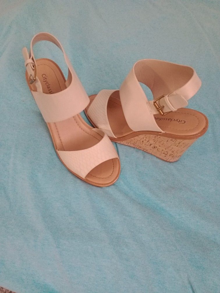 New! Women's Heels Size 6