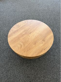 Round coffee table