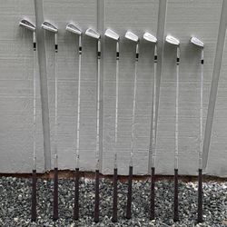 Vintage MacGregor Tourney Custom The 985 Iron Set Of 9 Shafts Clubs 2-10
