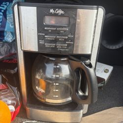 Coffee maker ( DM for lowballing)