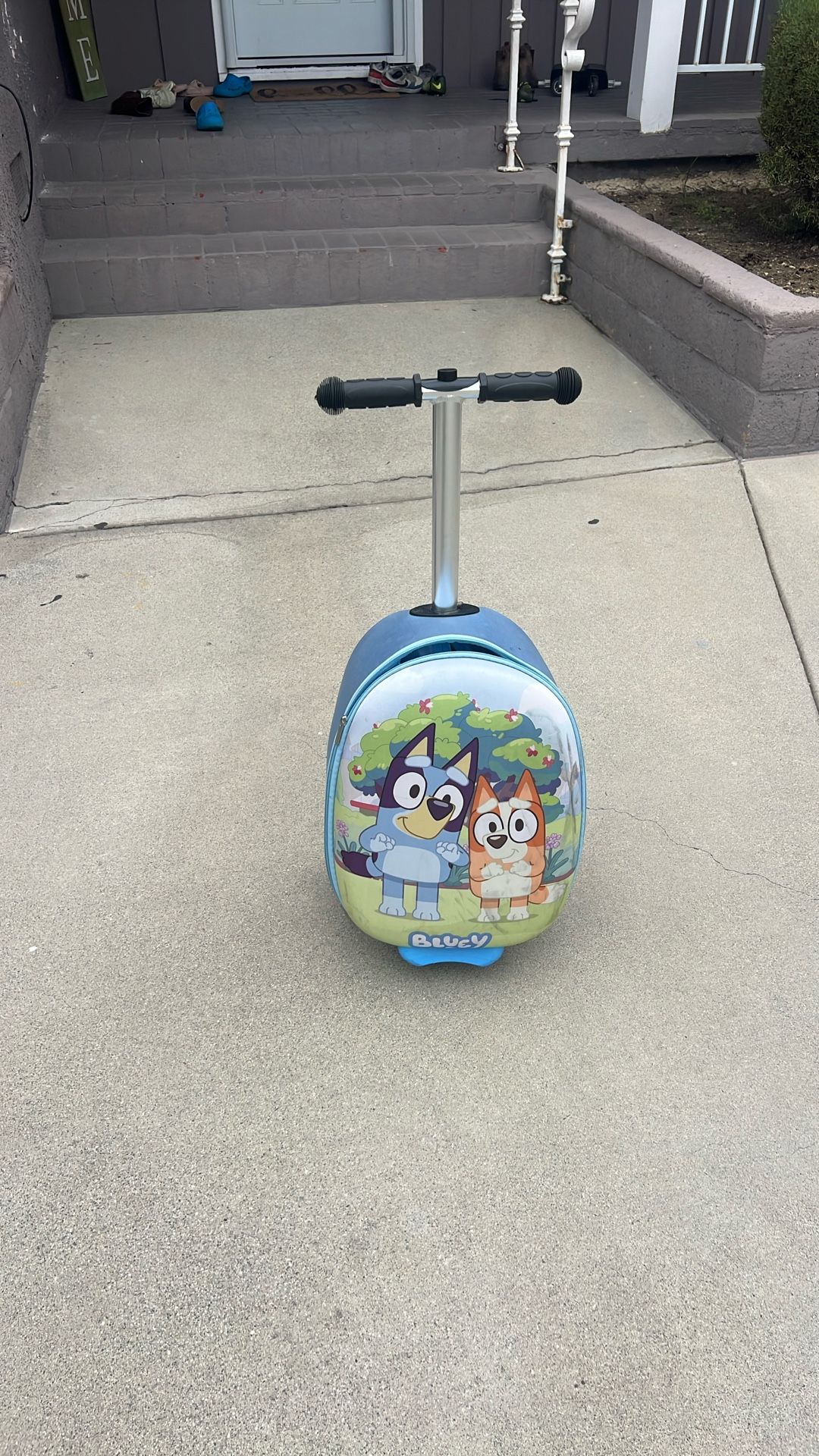Bluey Kids Ride On Suitcase