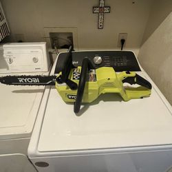 Brand New Chain Saw 