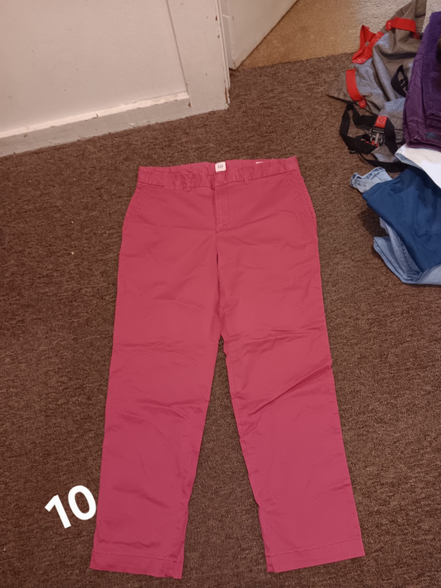 Gap pants (slim city crop) style