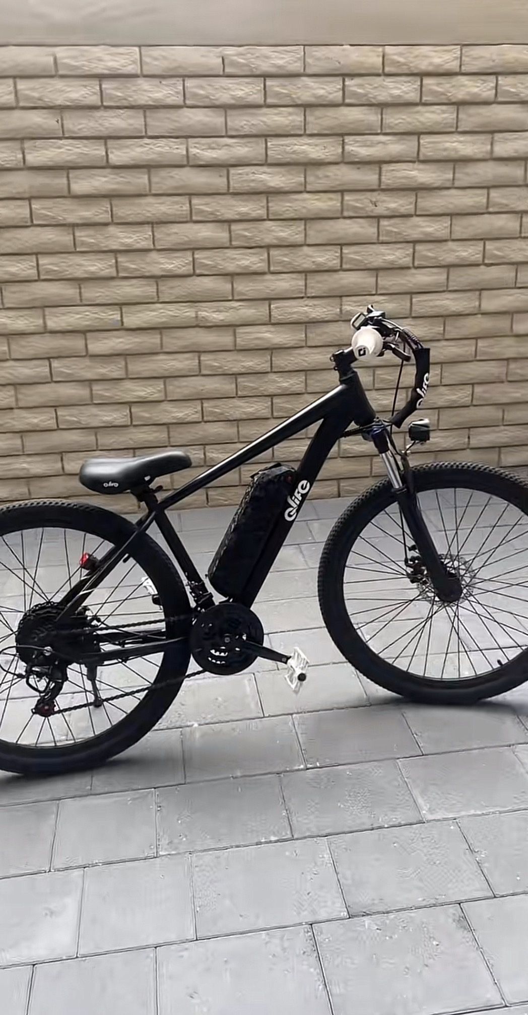 Qlife Black E Bike 27.5in Front Suspension Light Pedal Assist
